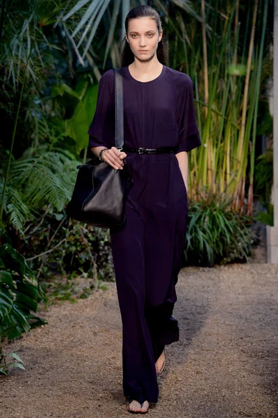 Look 13